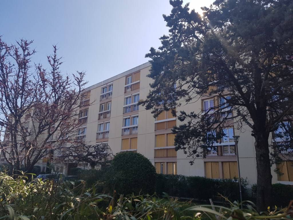 SPECIAL INVESTISSEUR, T1 RESIDENCE LA SIGNORE 2EME ETAGE ACTUELLEMENT LOUE MARIGNANE  