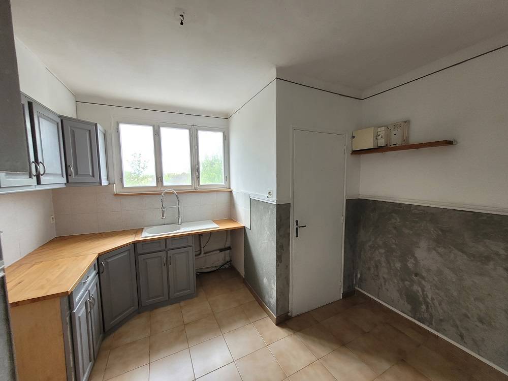 APPARTEMENT TYPE 4 DANS PETITE RESIDENCE MARIGNANE  