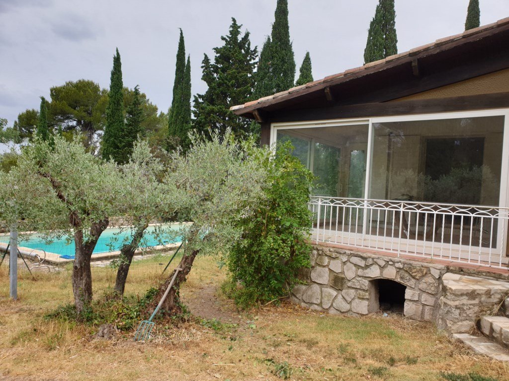 Maison  T8 IDEAL CHAMBRES D' HÔTES OU GRANDE FAMILLE VENTABREN  