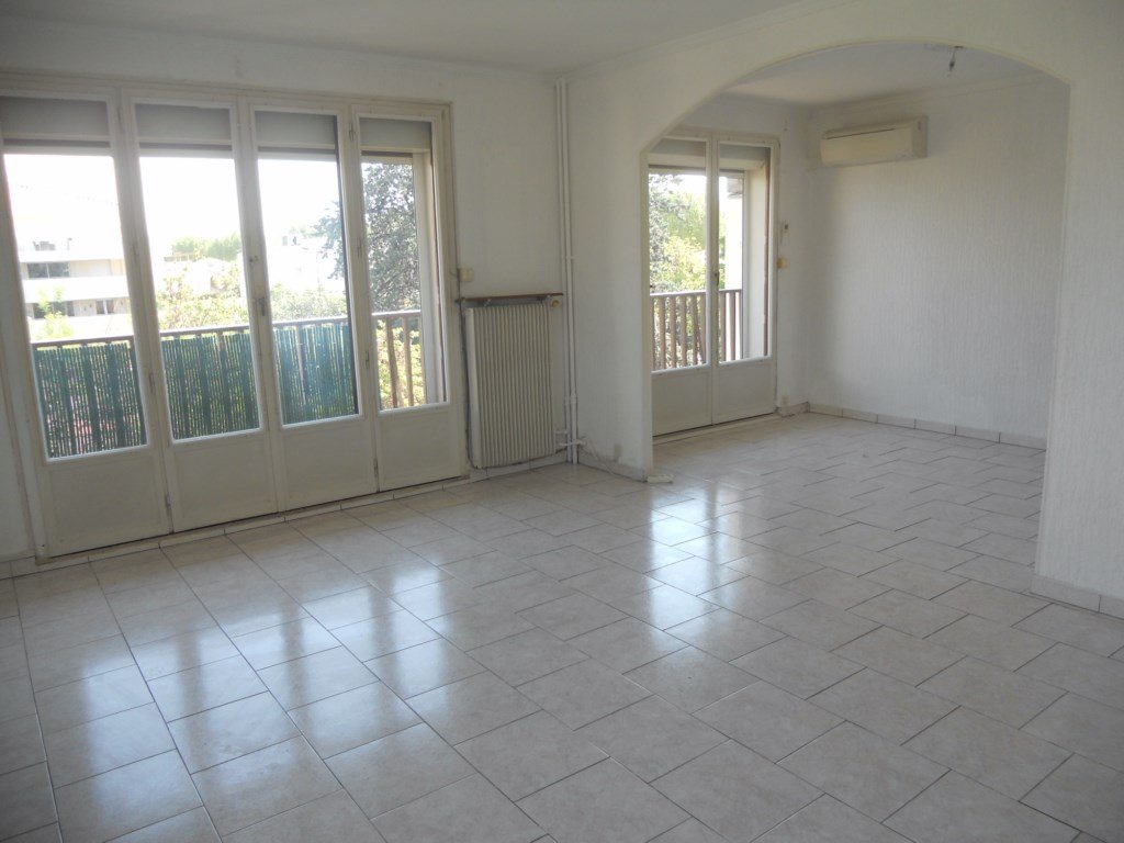 Appartement  T4 PETITE RÉSIDENCE FERMÉE MARIGNANE centre ville 