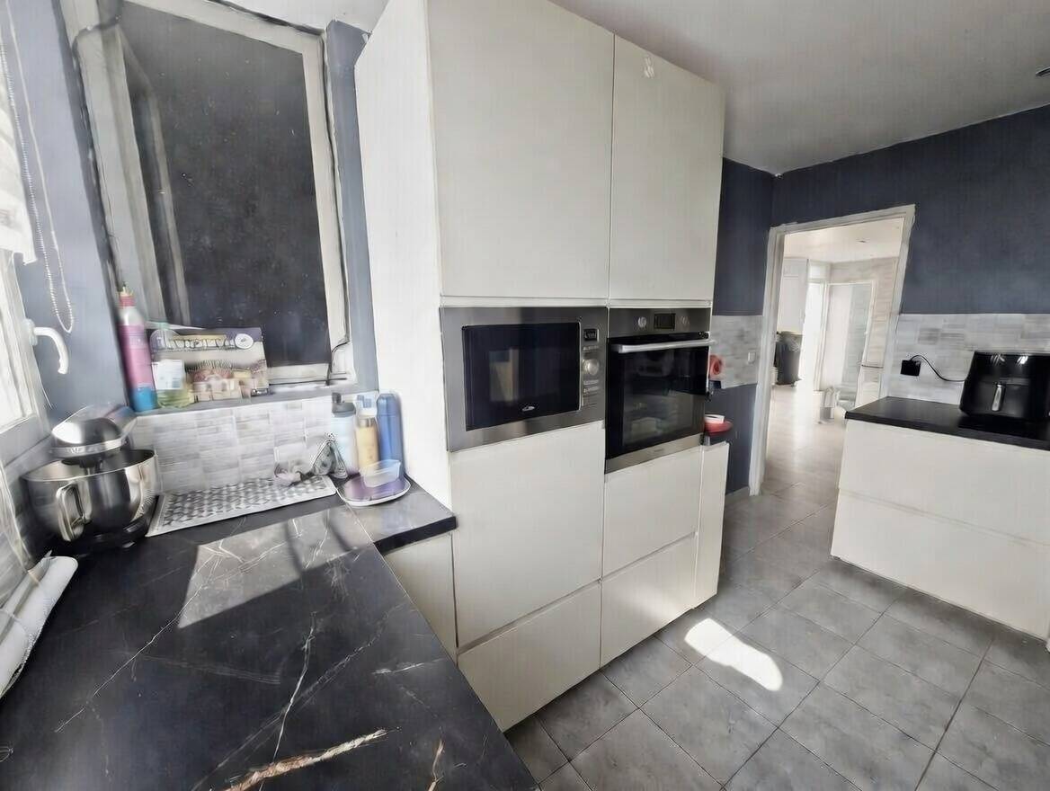 MARIGNANE EXCLUSIVITÉ – T4 TRAVERSANT AVEC BALCON, PARKING ET CAVE – RÉSIDENCE ARBORÉE