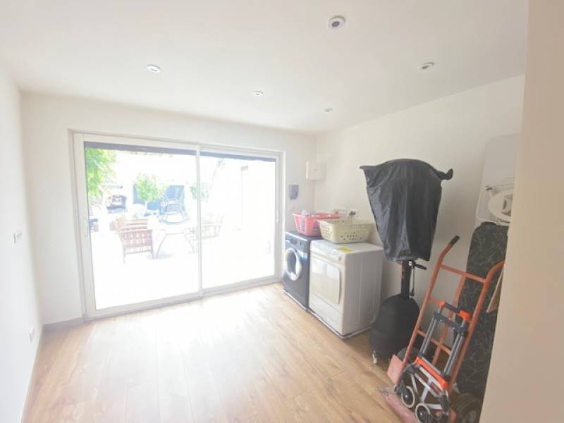 SUPERBE APPARTEMENT T4 AVEC JARDIN MARIGNANE  