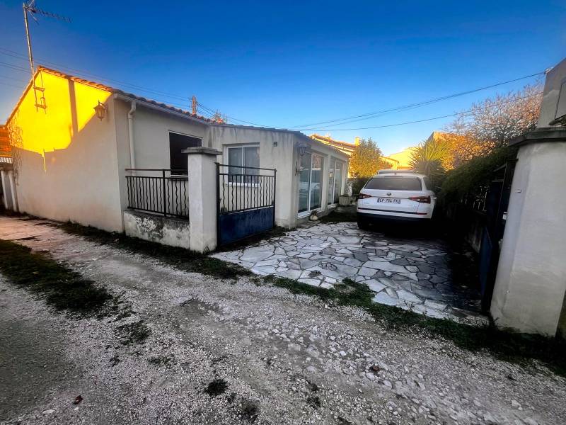 Villa T3 plain-pied avec véranda et double garage à vendre à Marignane – Exclusivité SOMATRIM