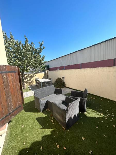 4 PIÈCES 85M² HAUT DE VILLA AVEC JARDIN Saint Victoret 13730  