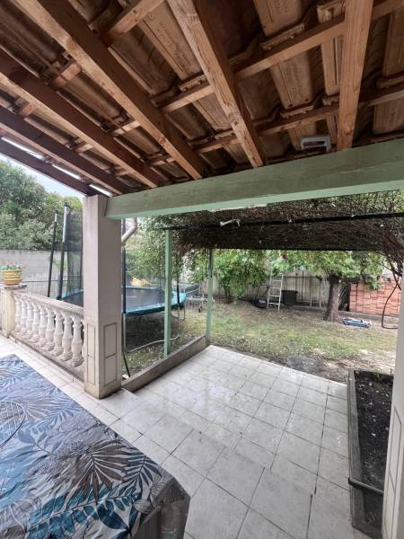 VILLA T3 AVEC STUDIO DANS PETITE COPROPRIETE DE DEUX LOTS