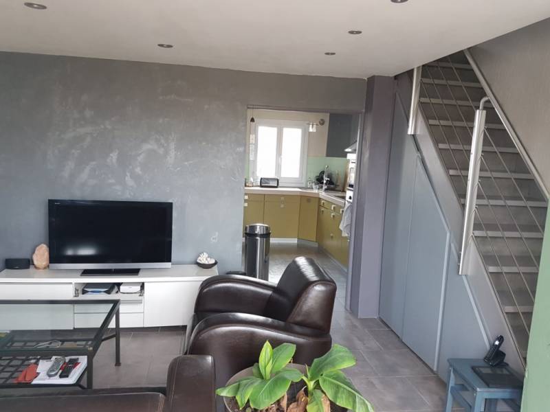 DUPLEX AVEC TERRASSE ET GARAGE LAURE GIGNAC LA NERTHE  