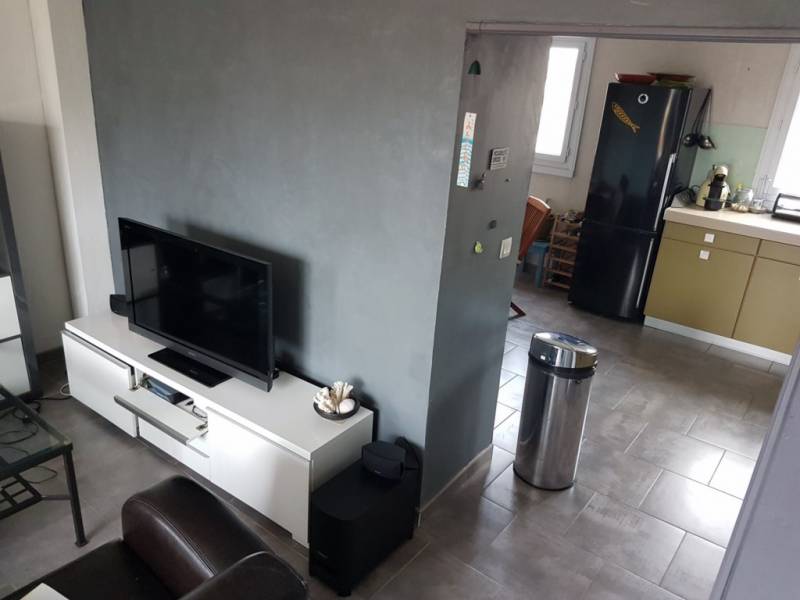 DUPLEX AVEC TERRASSE ET GARAGE LAURE GIGNAC LA NERTHE  