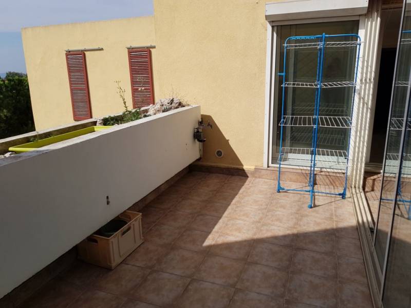 T3 DANS RÉSIDENCE FERMÉE MARIGNANE  