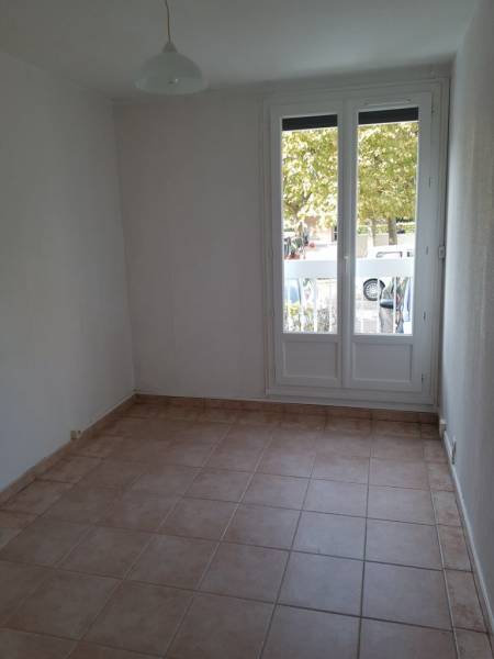 T5 EN RDC LA SIGNORE MARIGNANE  