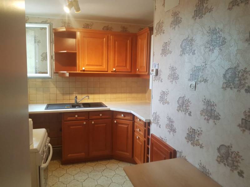 APPARTEMENT T3 VEC TERRASSE FERMEE ET GARAGE DANS RESIDENCE FERMEE DE STANDING MARIGNANE  