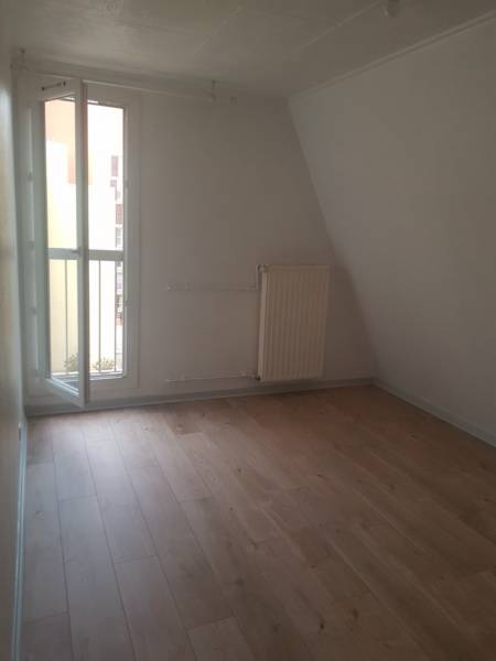 APPARTEMENT T3 VEC TERRASSE FERMEE ET GARAGE DANS RESIDENCE FERMEE DE STANDING MARIGNANE  