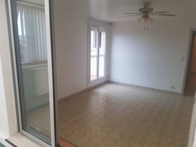 APPARTEMENT T3 VEC TERRASSE FERMEE ET GARAGE DANS RESIDENCE FERMEE DE STANDING MARIGNANE  