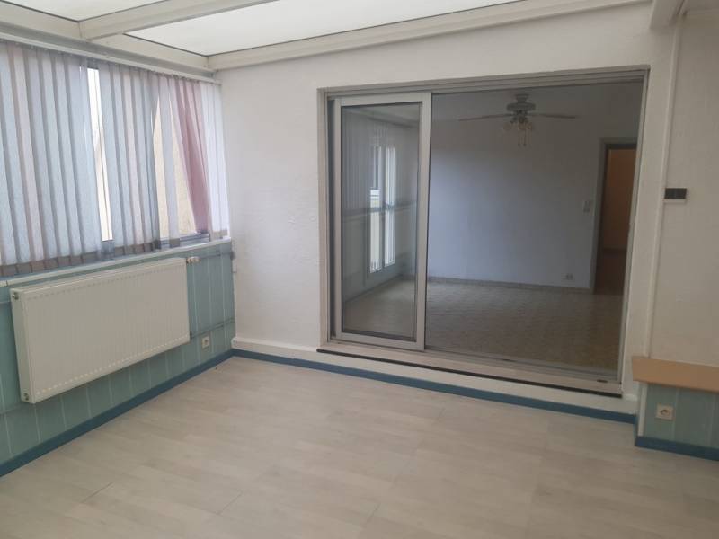 APPARTEMENT T3 VEC TERRASSE FERMEE ET GARAGE DANS RESIDENCE FERMEE DE STANDING MARIGNANE  