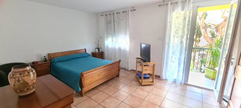 APPARTMENT T5 AVEC GARAGE EN SOUS SOL DANS RESIDENCE DE STANDING MARTIGUES  