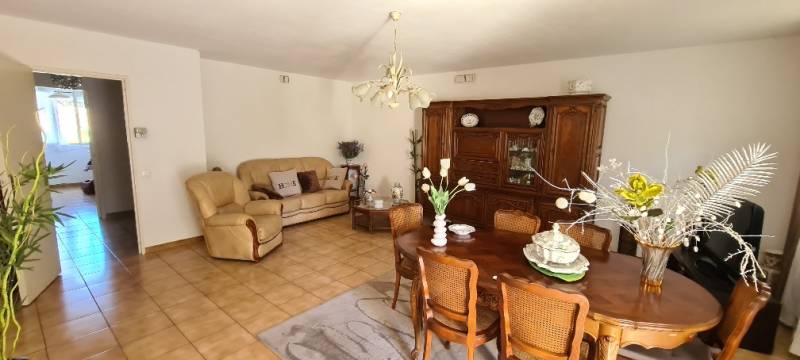 APPARTMENT T5 AVEC GARAGE EN SOUS SOL DANS RESIDENCE DE STANDING MARTIGUES  