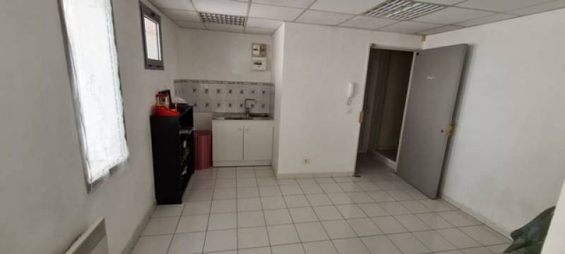 APPARTEMENT T1 BIS PETITE COPROPRIETE MARTIGUES FERRIERES 