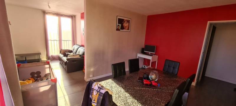 APPARTEMENT T4 AVEC ASCENSEUR MARIGNANE SECTEUR SIGNORE 