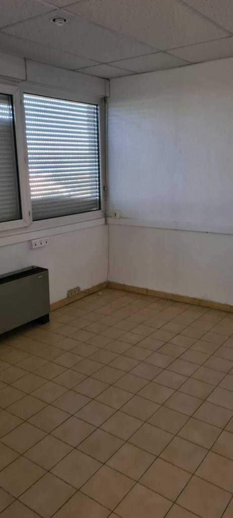 IMMEUBLE LES PENNES MIRABEAU  