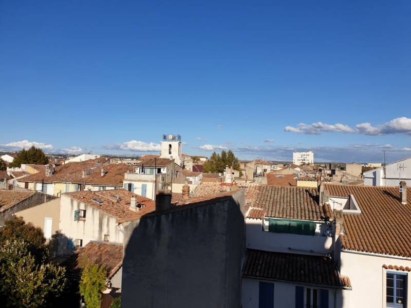 T4 DANS RÉSIDENCE FERMÉE MARIGNANE  