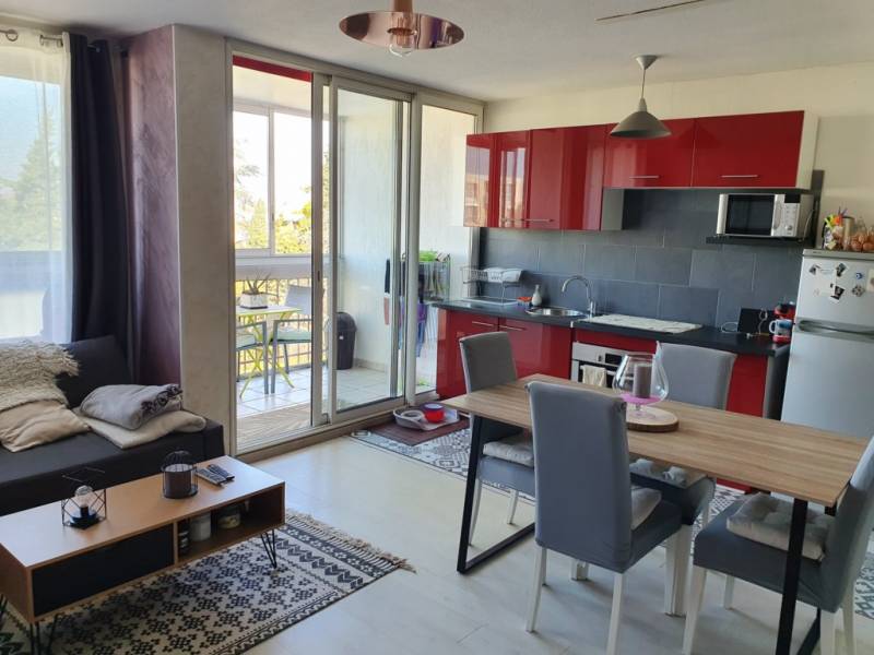 BEAU T2 RÉSIDENCE LA SIGNORE MARIGNANE  