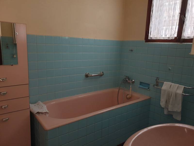 2 HABITATIONS PLUS GRAND GARAGE SUR GRAND TERRAIN. MARIGNANE  