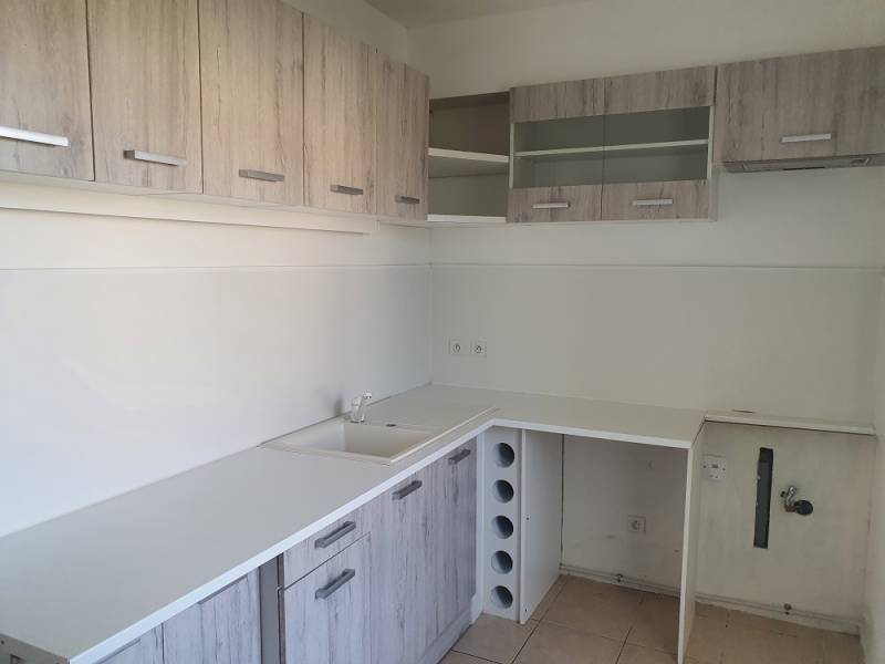 T3 A LOUER EN 1ER ETAGE RESIDENCE FERMEE CLOS SAINT PIERRE MARIGNANE  