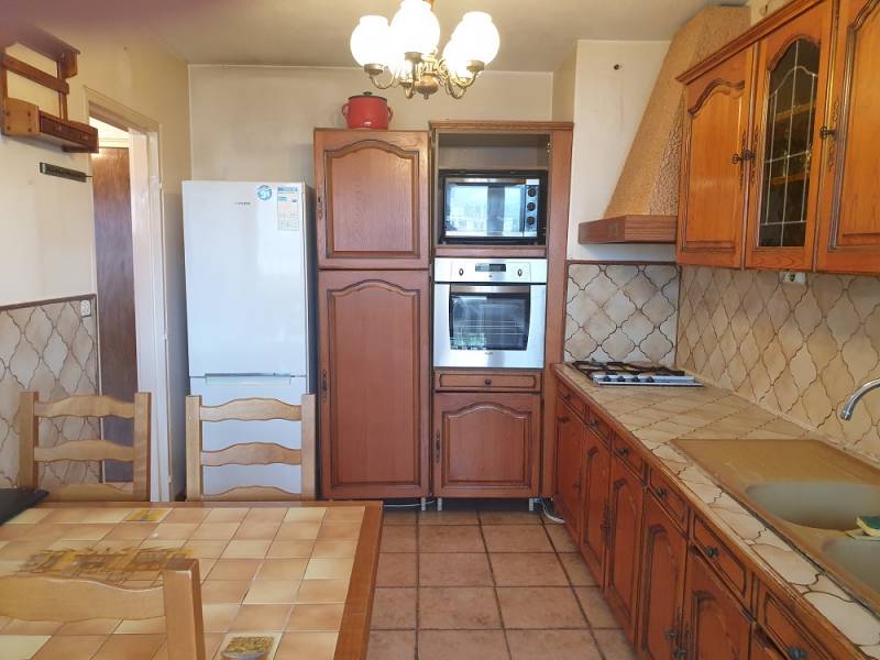 type quatre MARIGNANE LA SIGNORE 1 IMMEUBLE AVEC ASCENSEUR