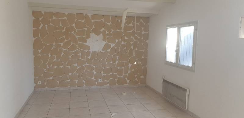 MAISON 4 PIECES PLAIN PIED EN BORDURE DE PLAGE MARIGNANE  