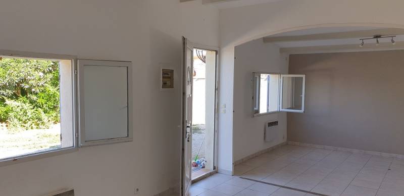 MAISON 4 PIECES PLAIN PIED EN BORDURE DE PLAGE MARIGNANE  