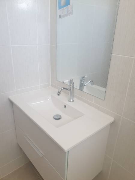 APPARTEMENT PROCHE CENTRE VILLE MARIGNANE  REFAIT A NEUF DANS RESIDENCE FERMEE