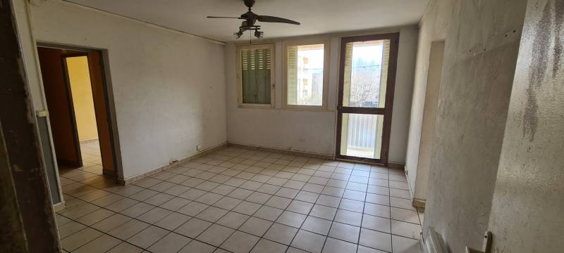 appartement type 3 SOUS COMPROMIS Marignane centre ville 