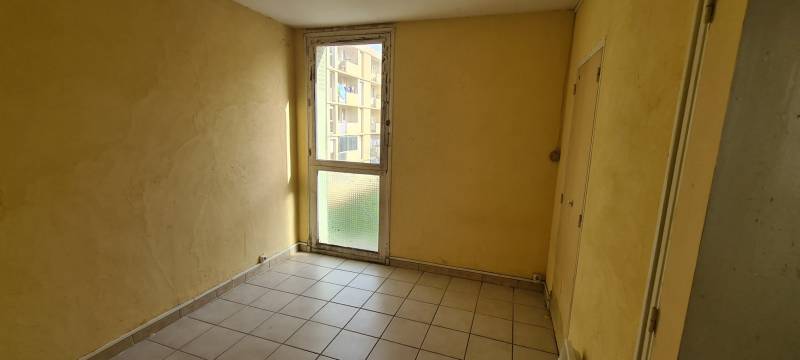 appartement type 3 SOUS COMPROMIS Marignane centre ville 