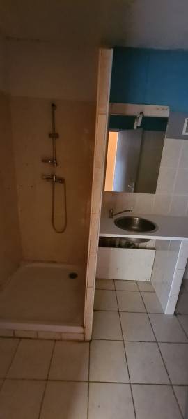 appartement type 3 SOUS COMPROMIS Marignane centre ville 