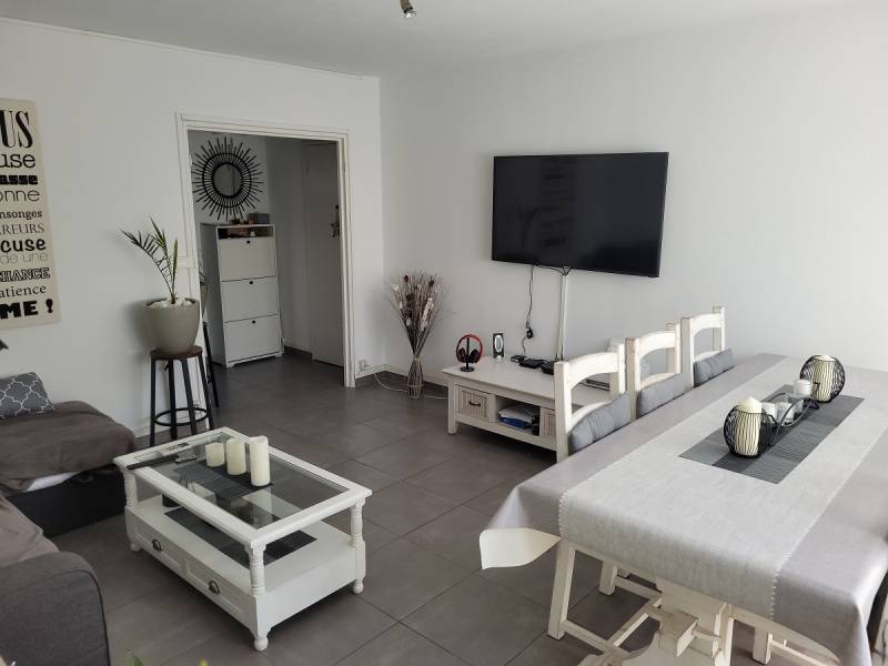 APPARTEMENT T3 2 EME ETAGE MARIGNANE RESIDENCE CONCORDE PLAGE TRES ENSOLEILLE