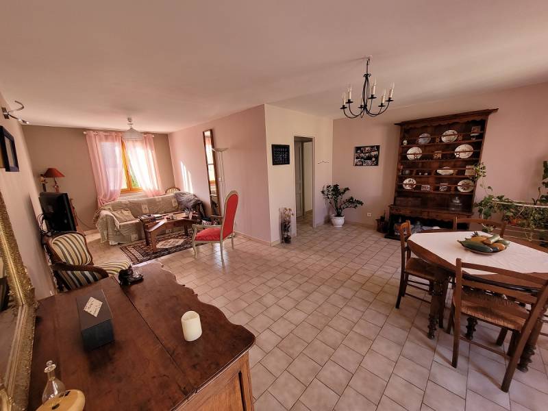 MAISON PLAIN PIED DE TYPE 4 AVEC GARAGE CHATEAUNEUF LES MARTIGUES  