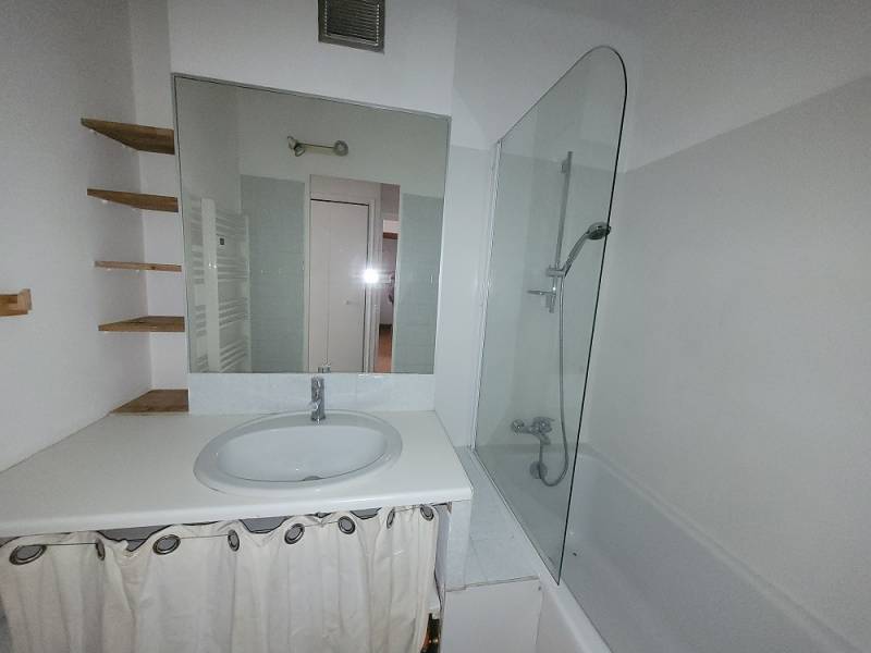 APPARTEMENT TYPE 4 DANS PETITE RESIDENCE MARIGNANE  