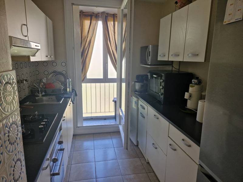 SPECIAL INVESTISSEUR, T3 EN PARFAIT ETAT EN 1ER ETAGE MARIGNANE  