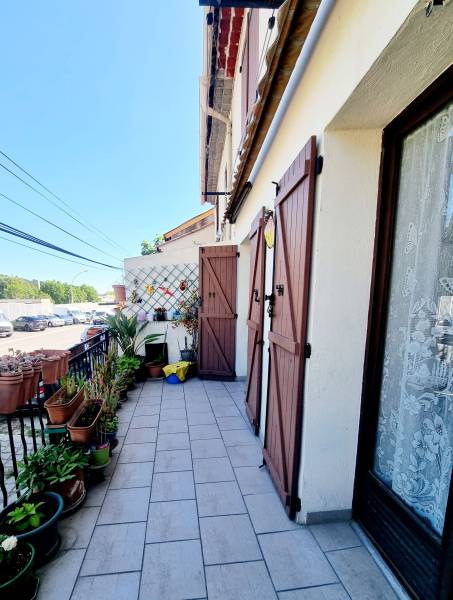 MAISON DE TYPE 4 - MARSEILLE 15ème arrondissement - 129 m² - 3 niveaux - IDEAL INVESTISSEUR