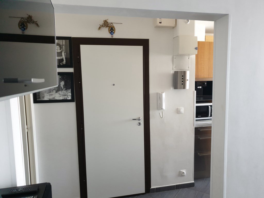 APPARTEMENT T4 EN PARFAIT ETAT DANS RESIDENCE RECHERCHEE MARIGNANE  