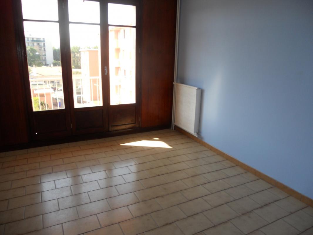Appartement  T3 proche commerce et centre ville CLOS ST PIERRE MARIGNANE  