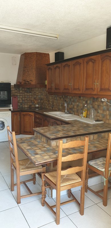 Appartement  T5 SECTEUR VIEUX VILLAGE, RÉSIDENCE DE STANDING VITROLLES  