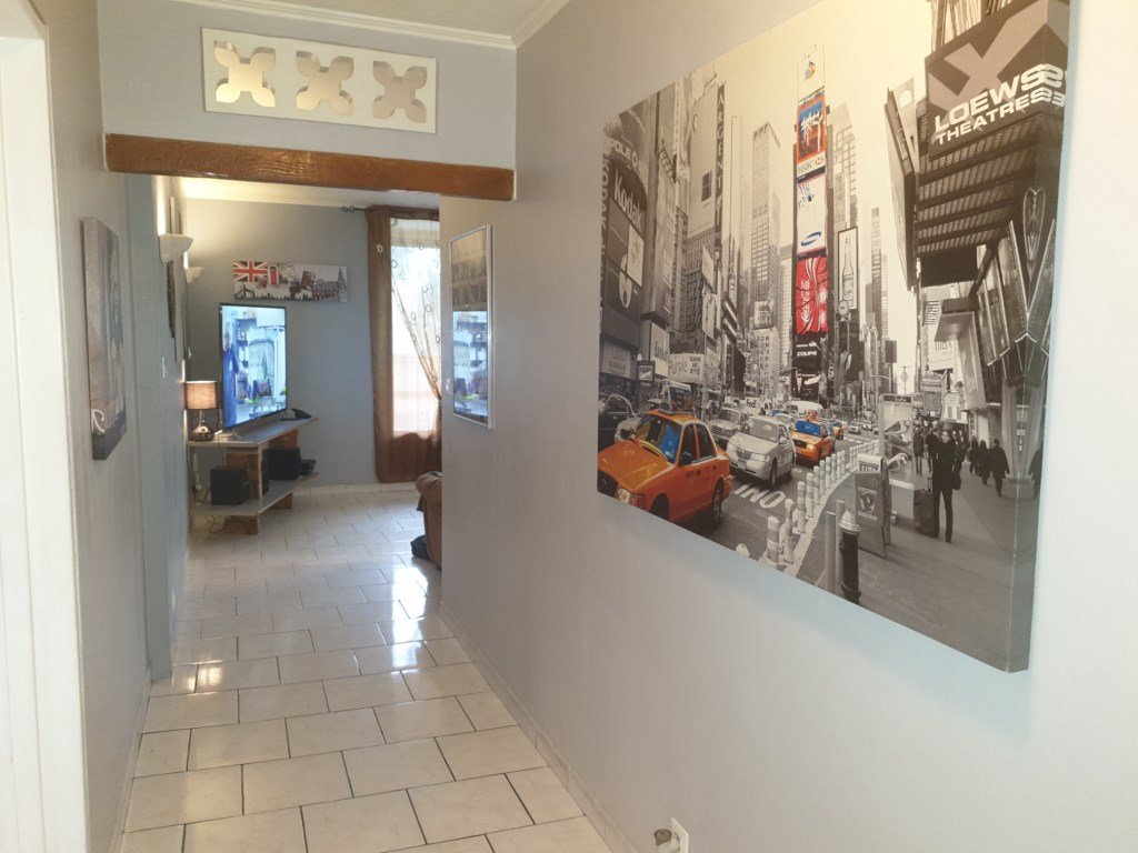 Appartement  T4 DANS PETITE RÉSIDENCE FERMÉE ET TRÈS BIEN SITUÉE Marignane