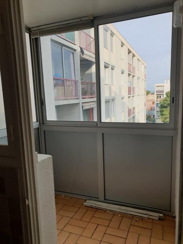 Appartement  T3 dans petite résidence avec parc et gardien MARIGNANE  