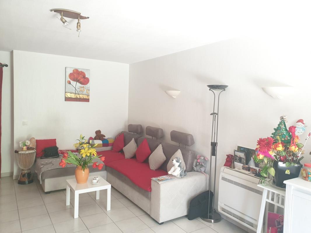 Appartement  T2 Proche du centre ville Marignane