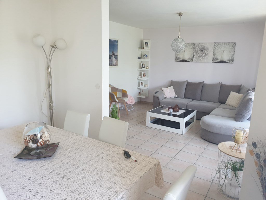 Appartement  T4 DANS UNE RÉSIDENCE TRÈS BIEN SITUÉE MARIGNANE  