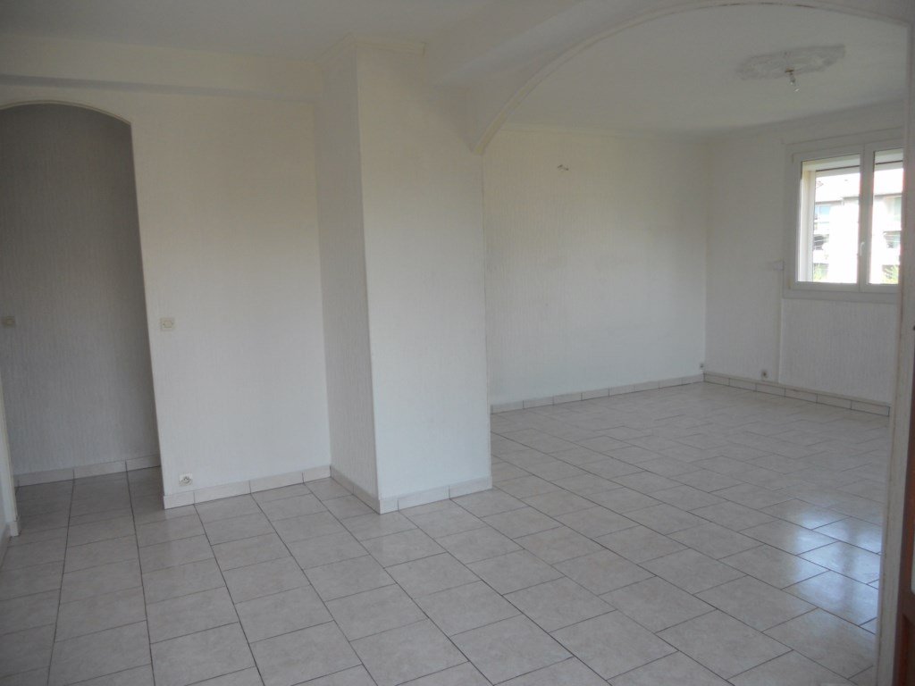 Appartement  T4 PETITE RÉSIDENCE FERMÉE MARIGNANE centre ville 