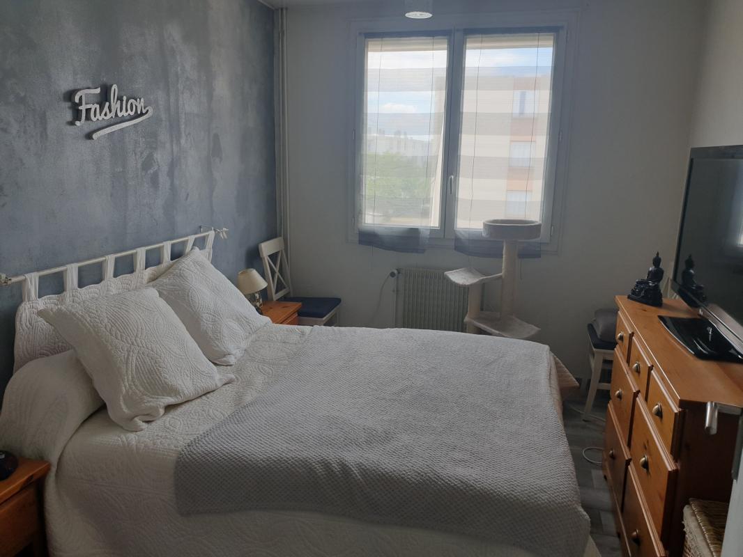 Appartement  T3  avec balcon MARIGNANE  