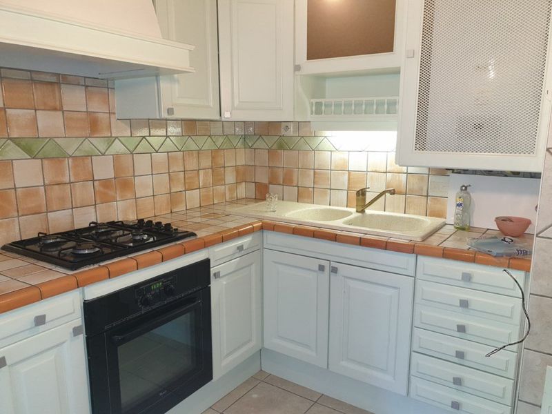 Vaste appartement de type 5 Marignane  