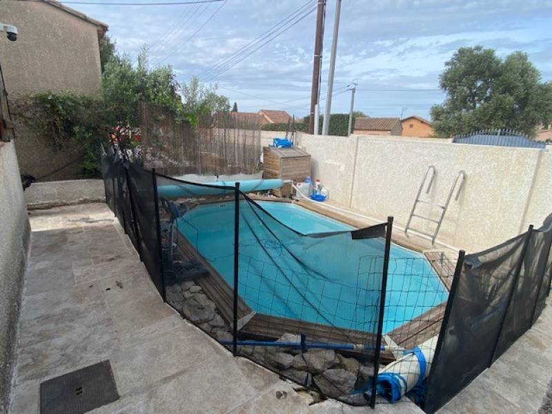 MAISON DE TYPE 4 PLAIN PIED D'ENVIRON 80 M² HABITABLES SUR 261 M² DE TERRAIN CHATEAUNEUF LES MARTIGUES  