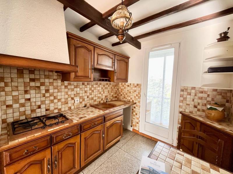 APPARTEMENT DE TYPE 3 EN 3EME ETAGE AVEC BELLE VUE MARIGNANE  